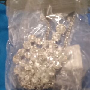 Sparkling Crystal Cluster Necklace - Silver Tone